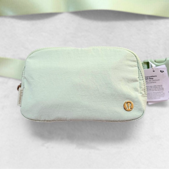fjallraven kanken mini backpack super grey Fjällräven | Compact Everyday Carry, Durable Vinylon Fabric - Travel, Kanken Mini, Graphite Hike&Camp adjustable straps Loungefly Disney Mickey and Color:A42-CHOICEDDC_JE-16